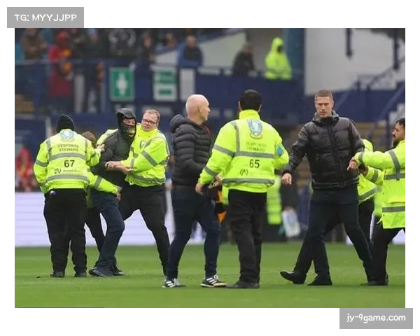 谢周三因拖欠约75万英镑税款或即将进入托管程序 谢周三因拖欠约75万英镑税款或即将进入托管程序