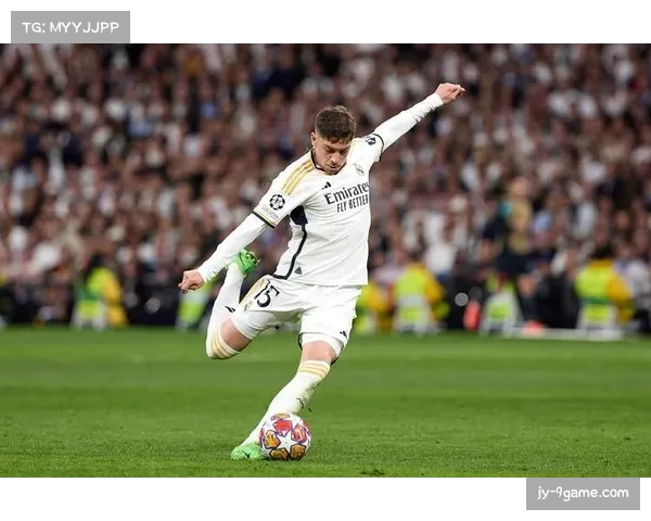 巴尔韦德世界波展现远射能力 但皇马整体进攻缺乏层次变化 巴尔韦德世界波展现远射能力 但皇马整体进攻缺乏层次变化